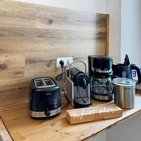 Nieske - Jugendstil Denkmal, Free Wlan & Parken, Self Check-in, Smart-tv Apartman Herzberg