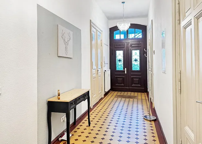 Nieske - Jugendstil Denkmal, Free Wlan & Parken, Self Check-in, Smart-tv