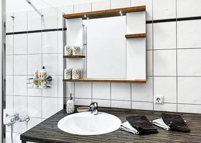 Nieske - Jugendstil Denkmal, Free Wlan & Parken, Self Check-in, Smart-tv Appartement *