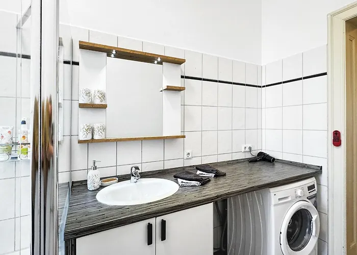 Appartement Nieske - Jugendstil Denkmal, Free Wlan & Parken, Self Check-in, Smart-tv