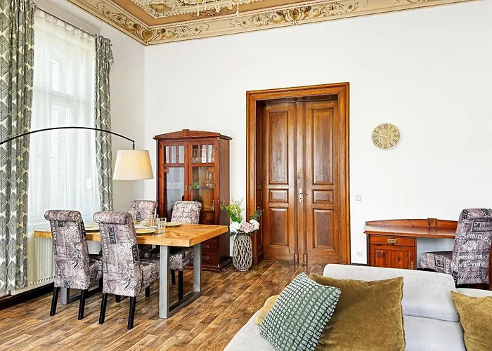 Appartement Nieske - Jugendstil Denkmal, Free Wlan & Parken, Self Check-in, Smart-tv Herzberg (Elster)