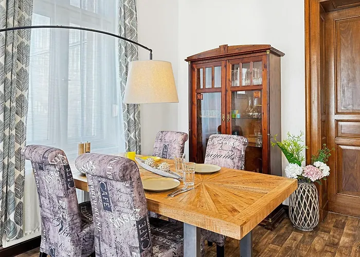 Appartement Nieske - Jugendstil Denkmal, Free Wlan & Parken, Self Check-in, Smart-tv Herzberg (Elster)